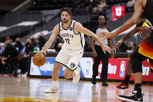 一年前的今天，NBA停摆