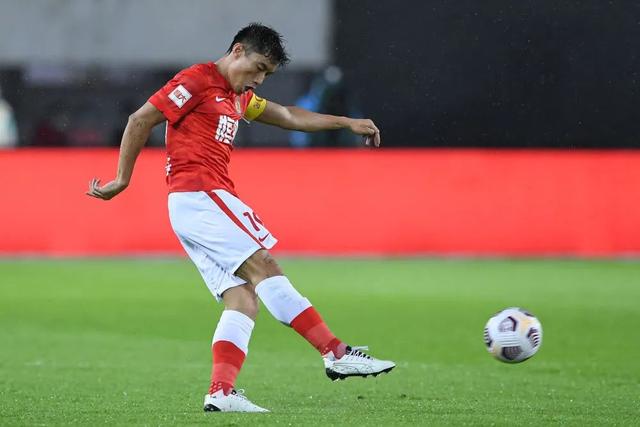 拜仁后卫阿方索酒驾被抓 吊销驾照+禁赛一个月